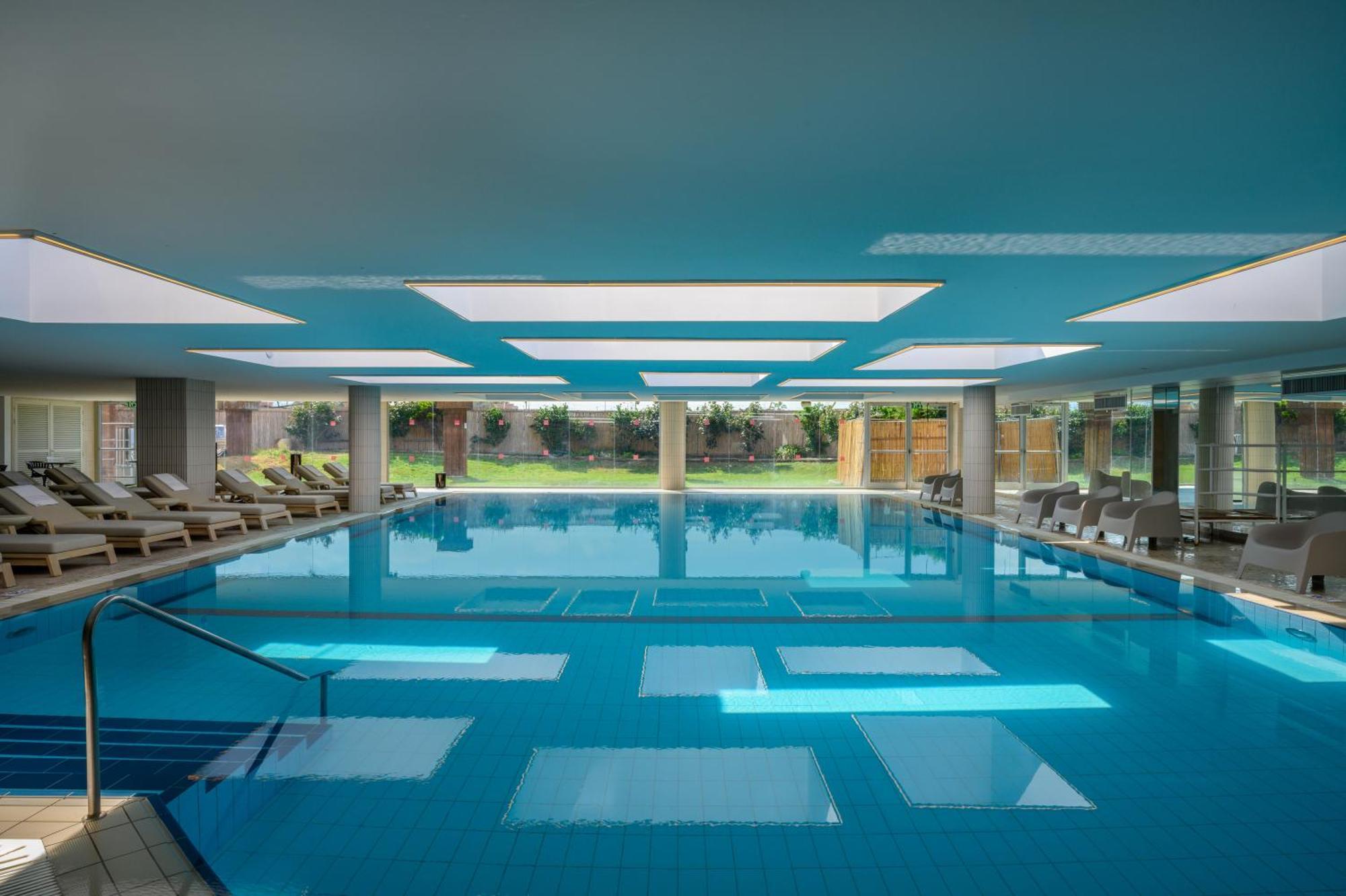 Hotel Leonardo Plaza 4*