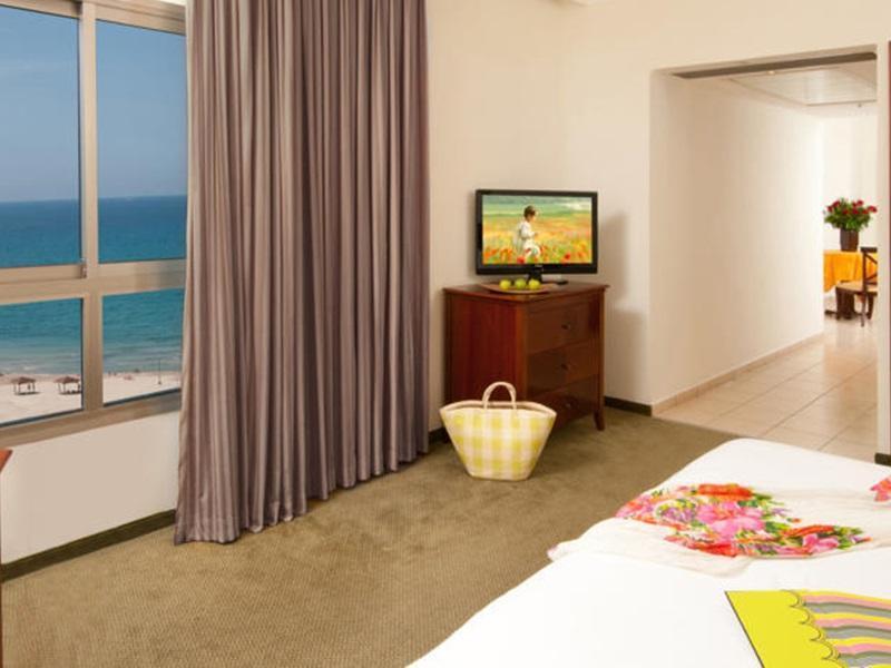 Leonardo Plaza Hotel 4*